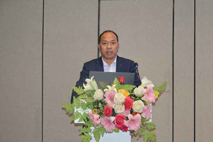 集团公司副总经理兼钢结构公司总经理张永庆作《广州嘉懿食品配送有限公司二〇二二年度管理工作报告》.JPG